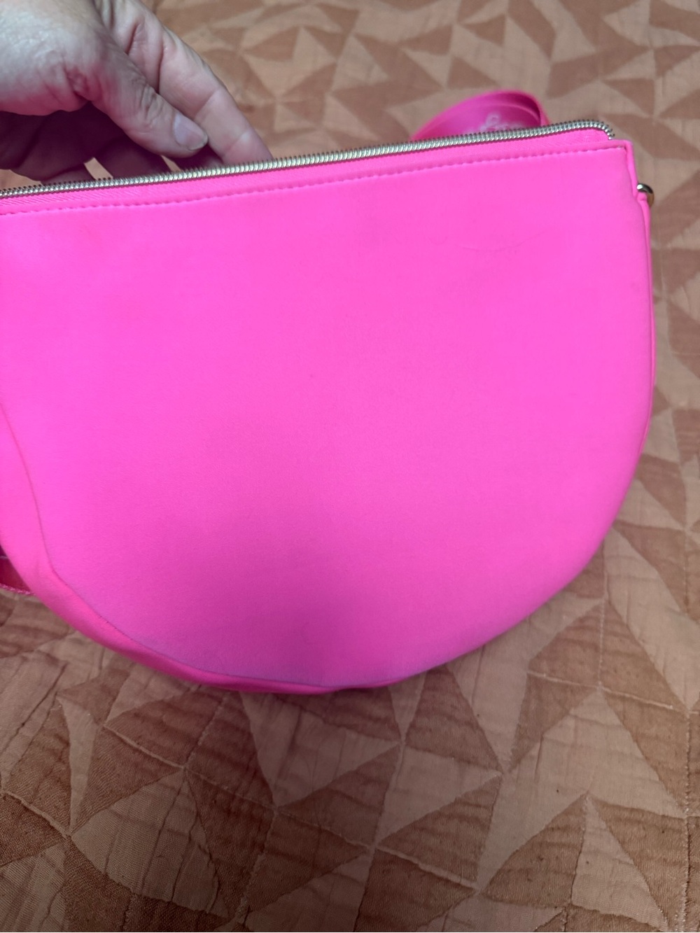 Lilly Pulitzer Lily Pulitzer Giavanna Neoprene
Crossbody Bag. Aura Pink - Picture 8 of 9